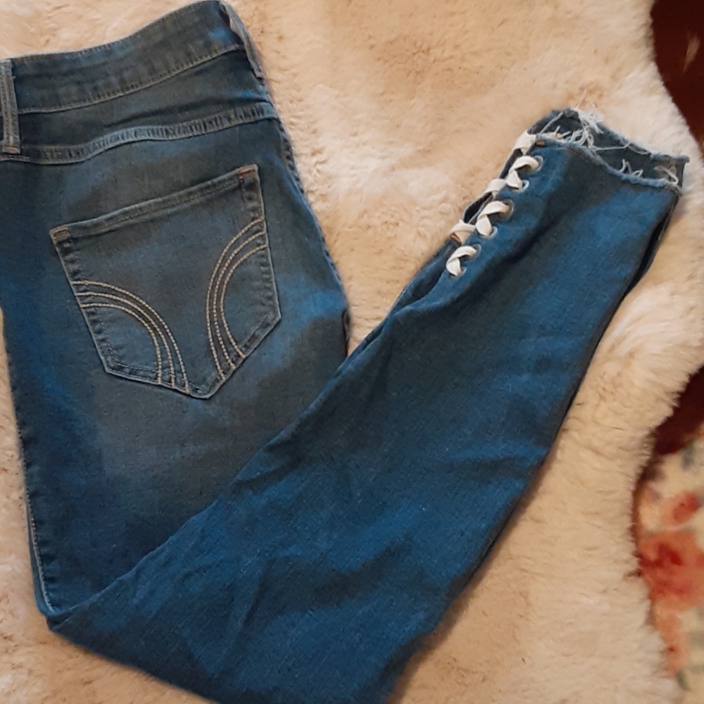 Hollister Skinny Jeans - Picture 1 of 4